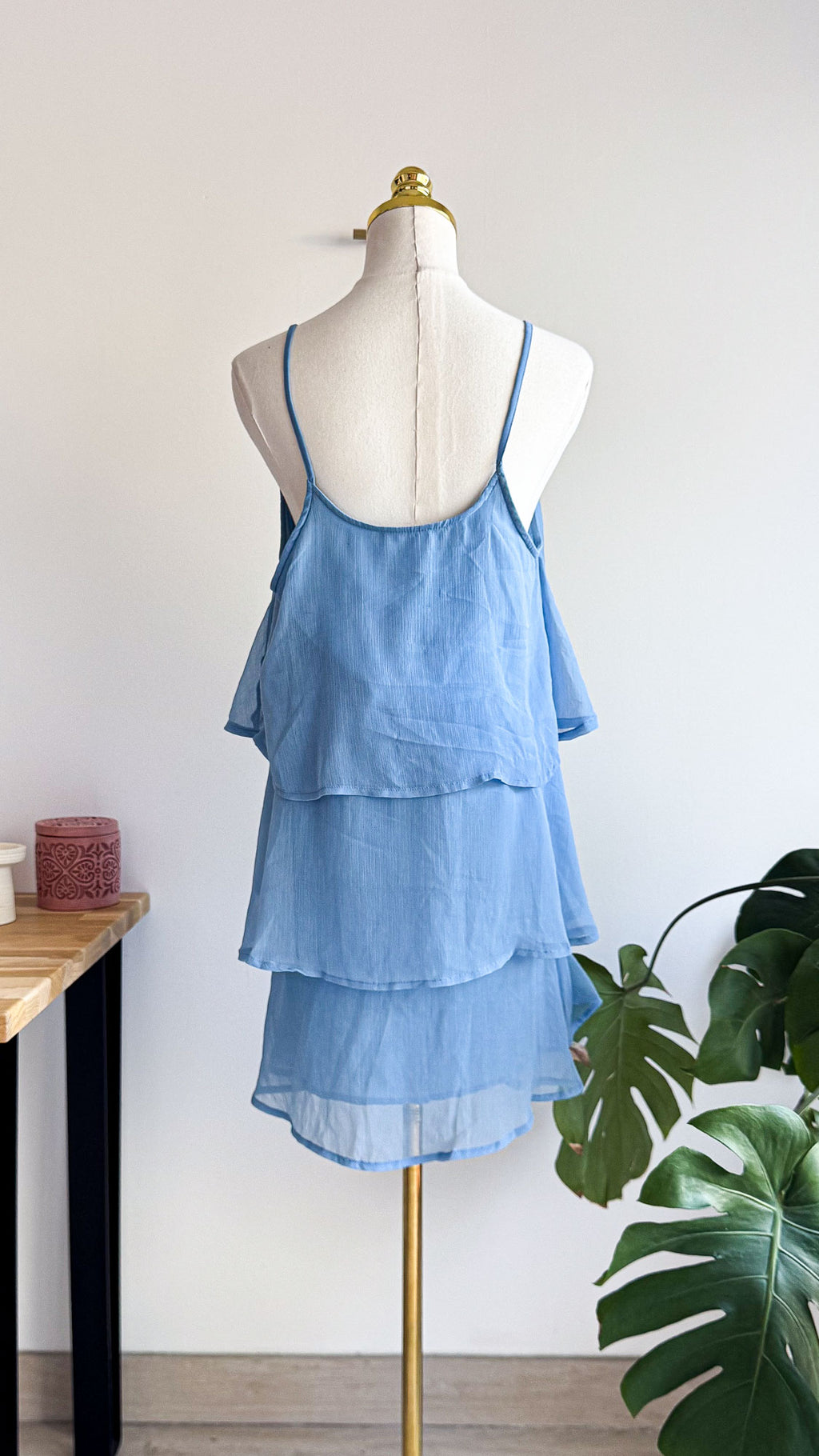 Robe volants étagés bleu ciel M - Mango