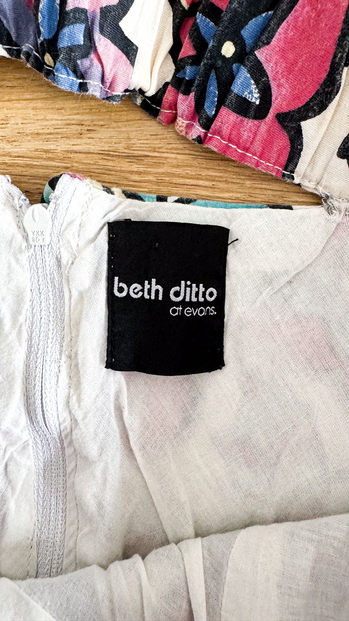 Robe vintage bustier imprimé vitrail 46 - Beth Ditto