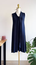 Robe ASOS bleu marine T36 col lavallière trapèze midi