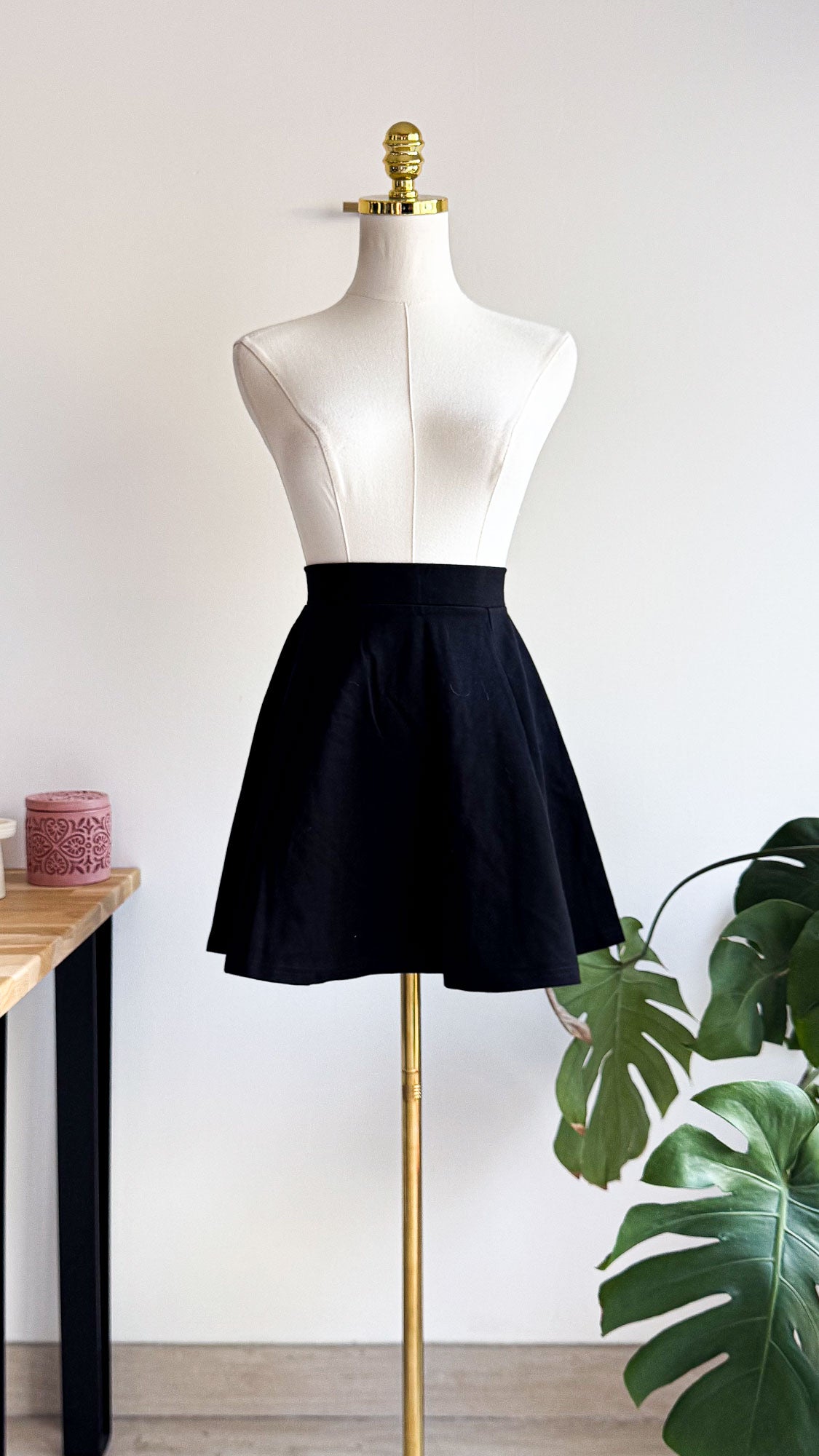 Jupe patineuse noire taille haute XS - H&M Divided