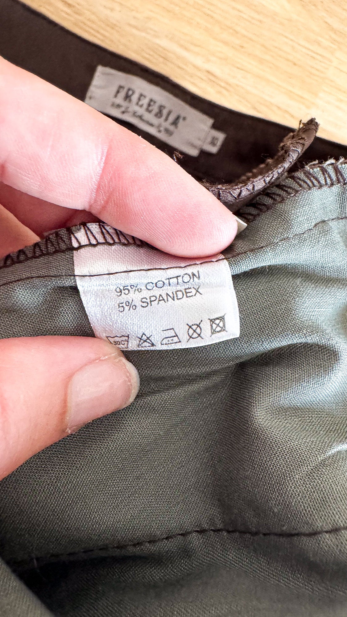 Pantalon marron satiné taille haute XL (petit) - Freesia