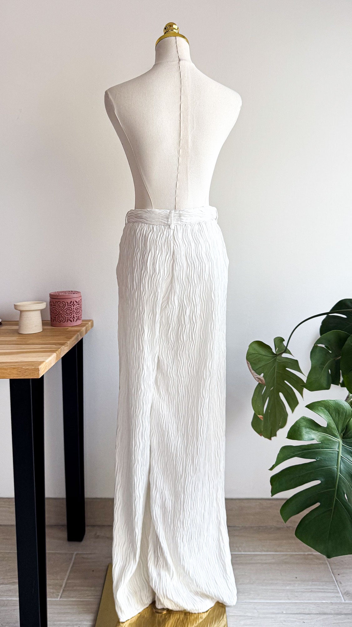Pantalon blanc texturé large 34 - Angelina Blick x NA-KD