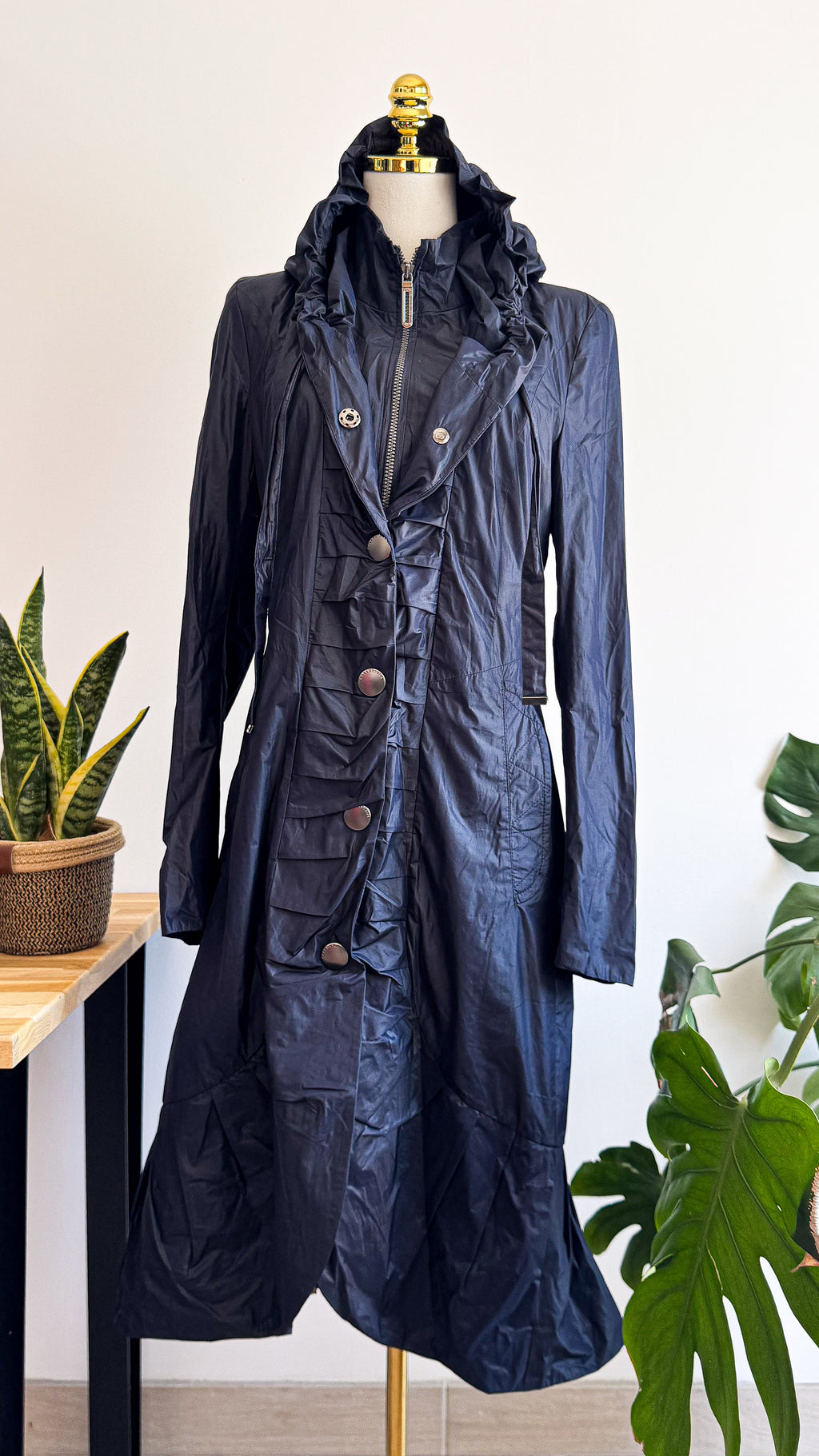 Imperméable long Creenstone bleu marine volanté 36