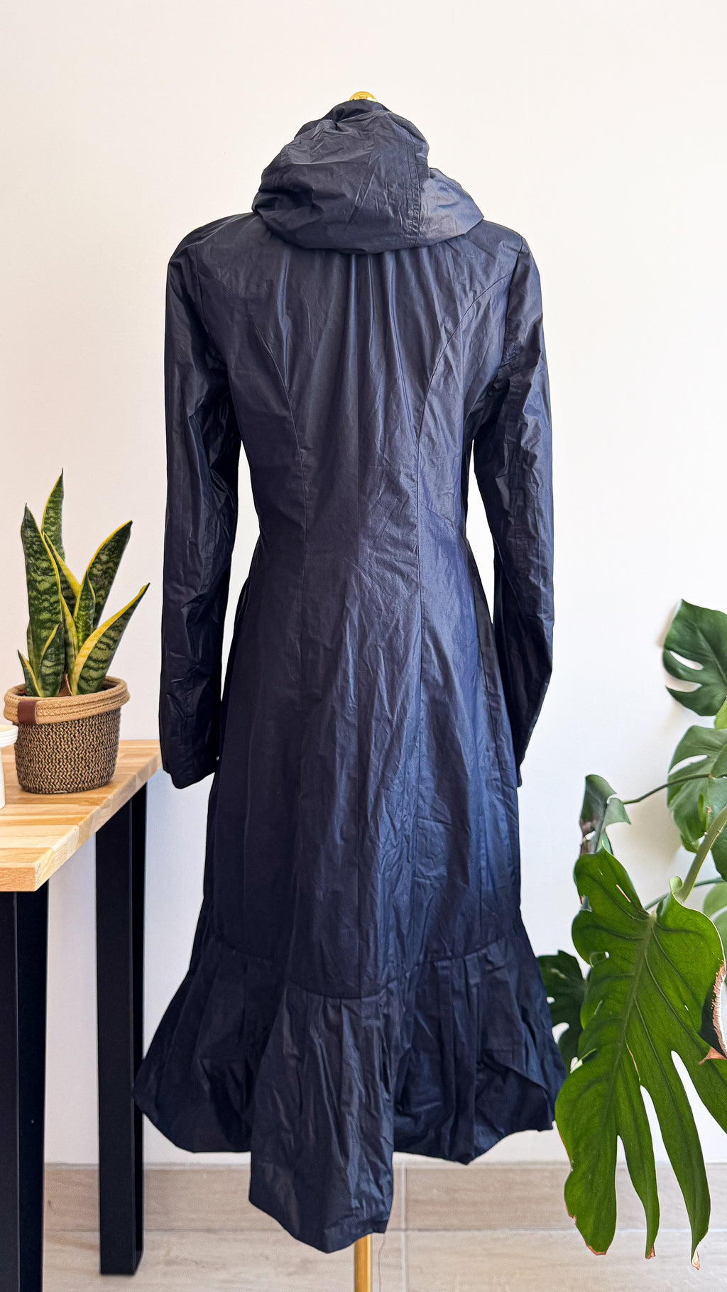 Imperméable long Creenstone bleu marine volanté 36