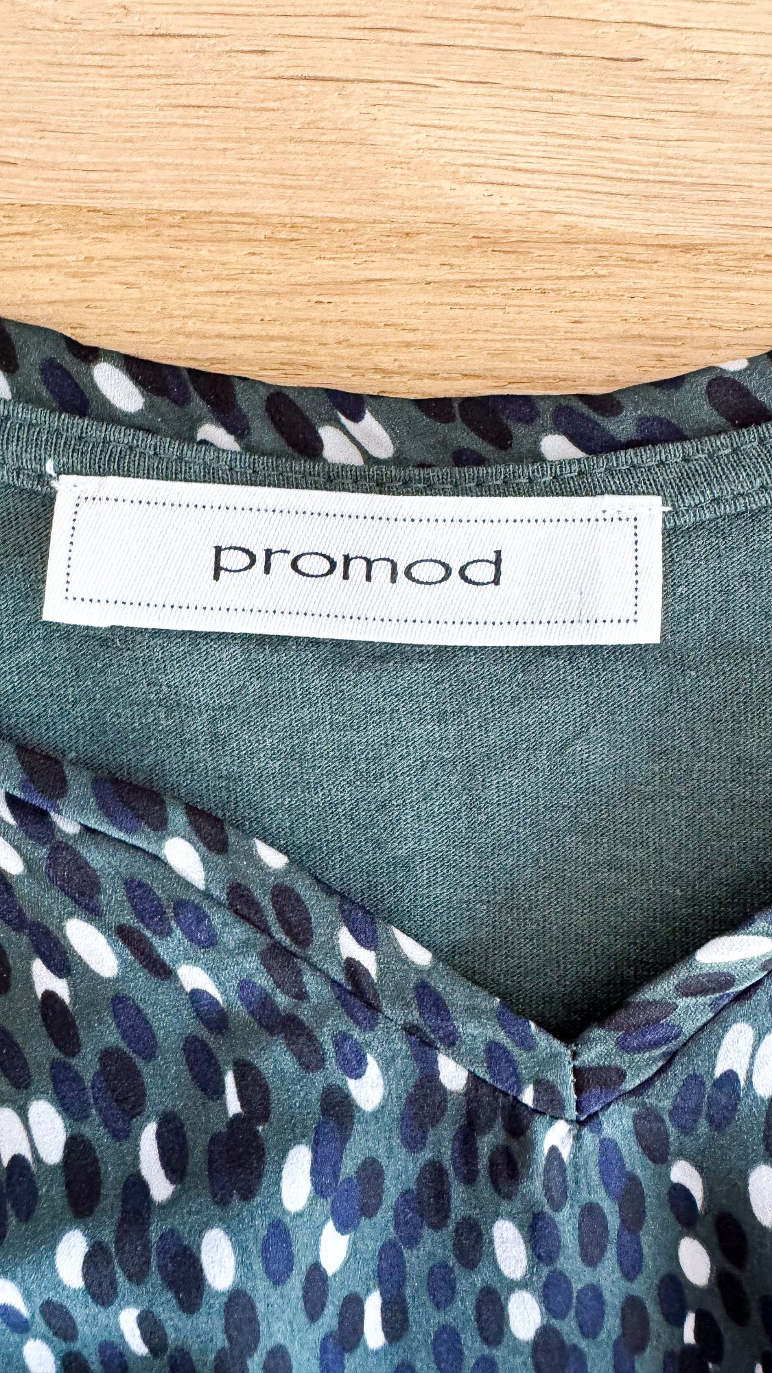 Blouse t-shirt Promod verte imprimé pois dentelle taille S M