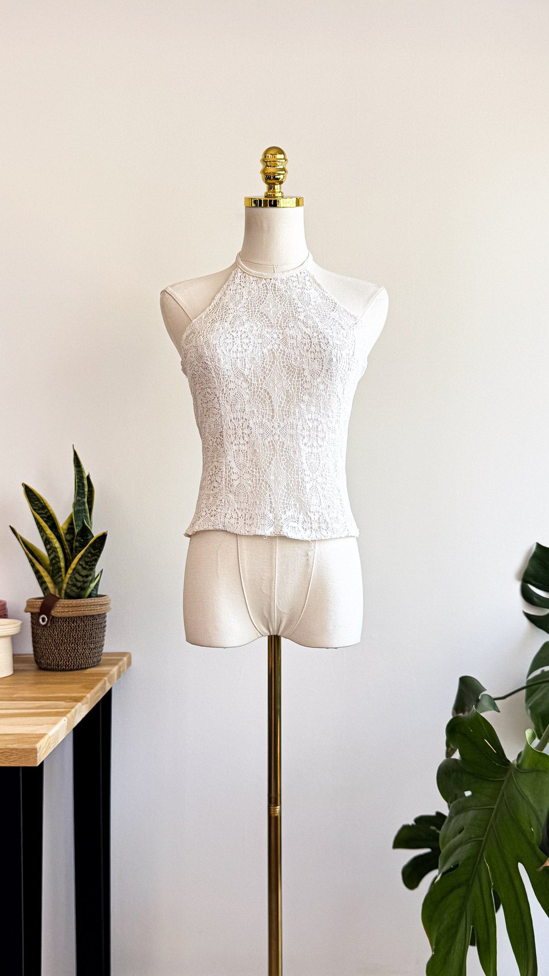 Top dos nu blanc dentelle Orna Farho vintage Made in France taille 40