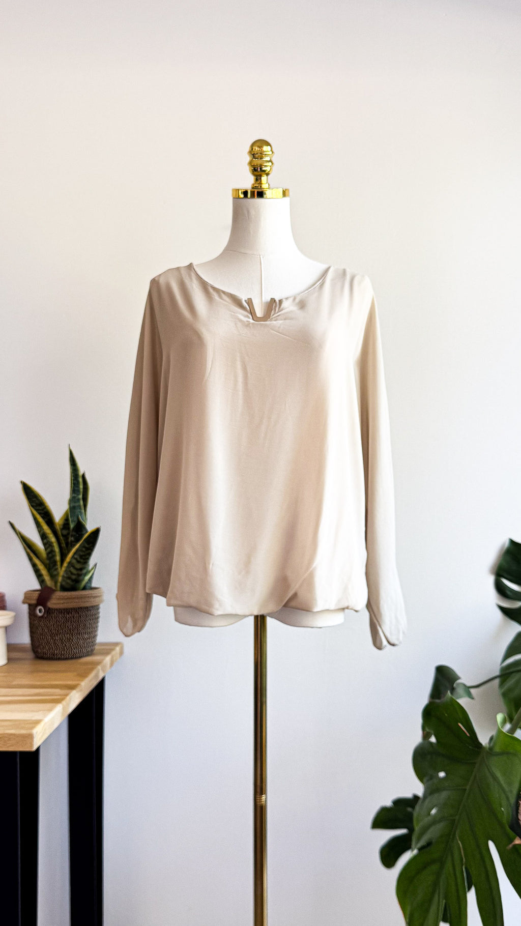 Blouse beige Made in Italy manches chauve-souris taille S/M