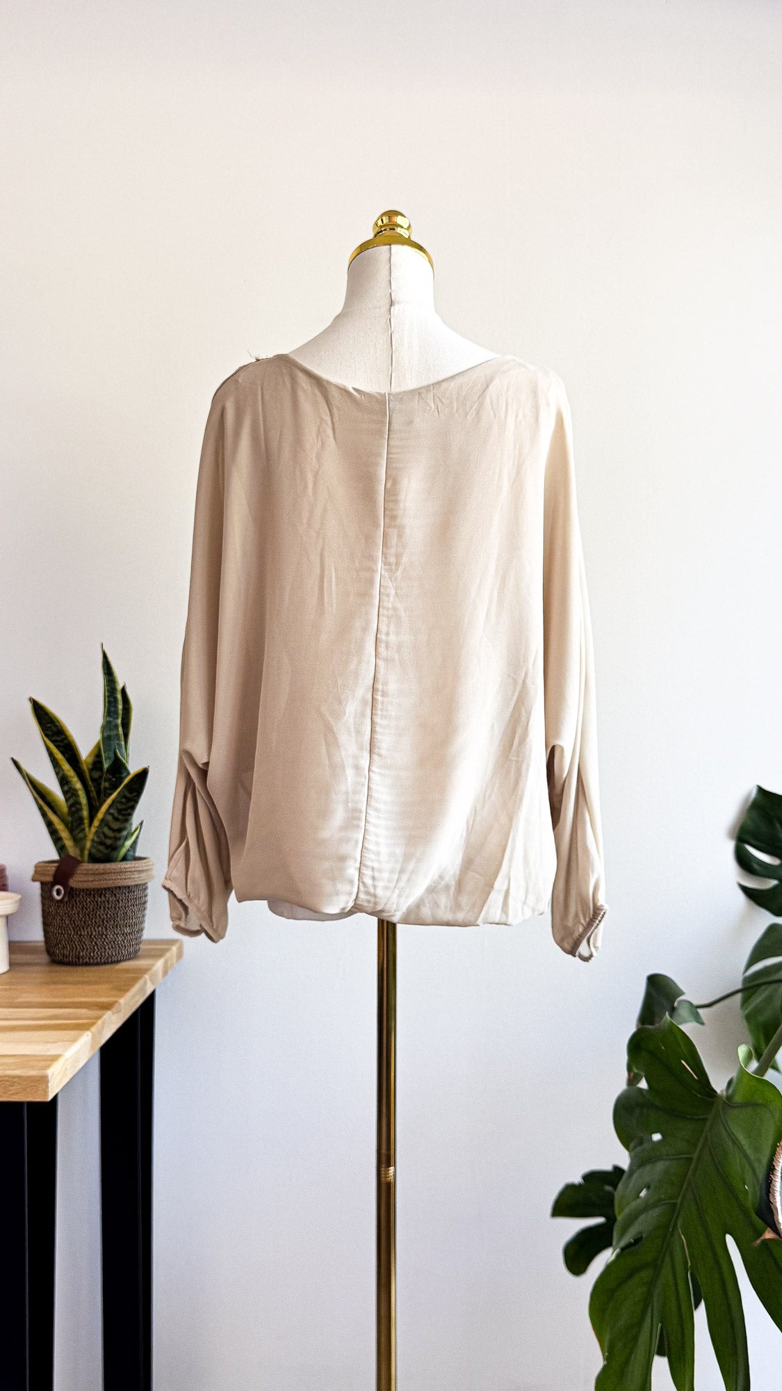 Blouse beige Made in Italy manches chauve-souris taille S/M