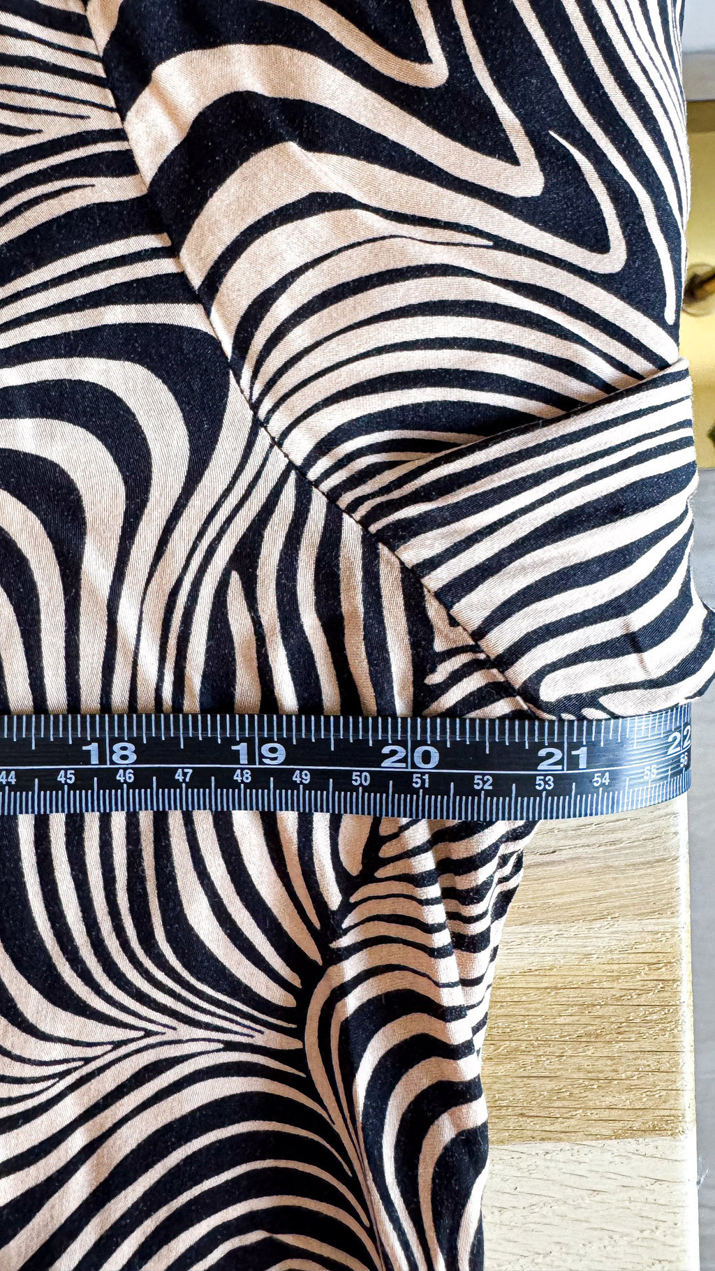 Blouse Les Petites Bombes LPB noir beige imprimé graphique taille M