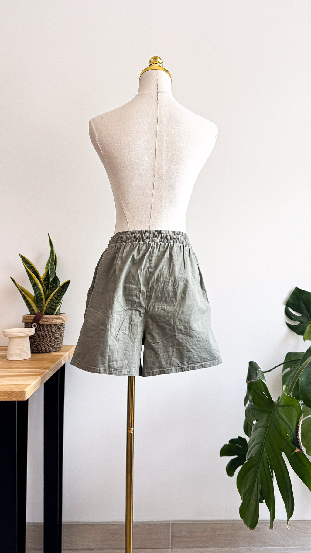 Short kaki fluide cordon taille haute 38 - In Extenso
