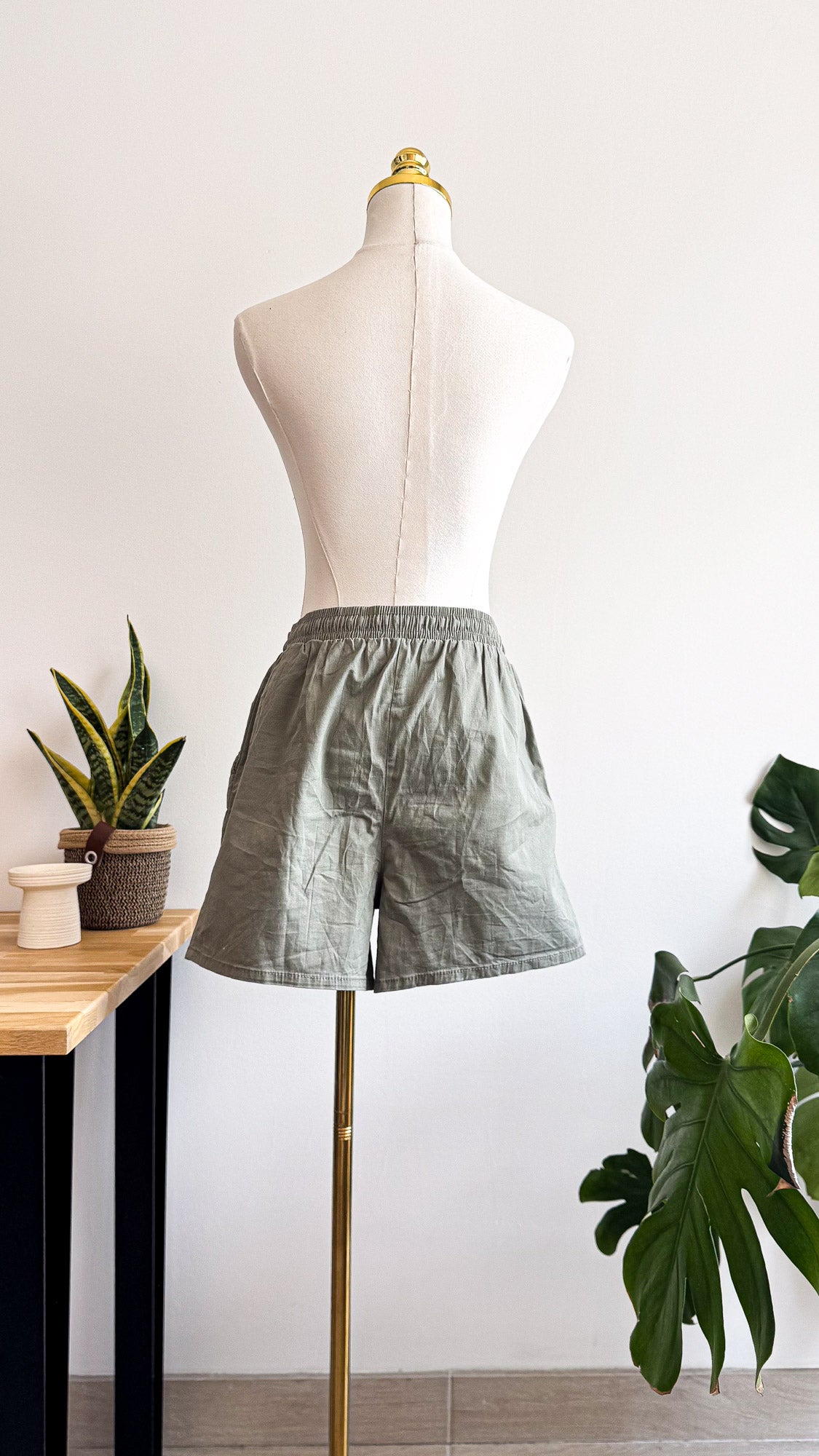 Short kaki fluide cordon taille haute 38 - In Extenso