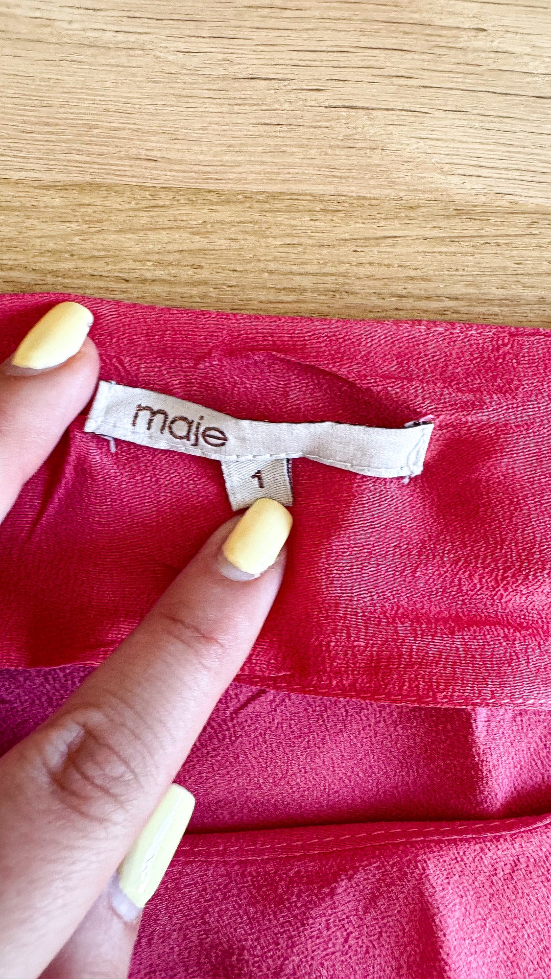 Robe fuchsia Maje drapée asymétrique taille 1 très bon état
