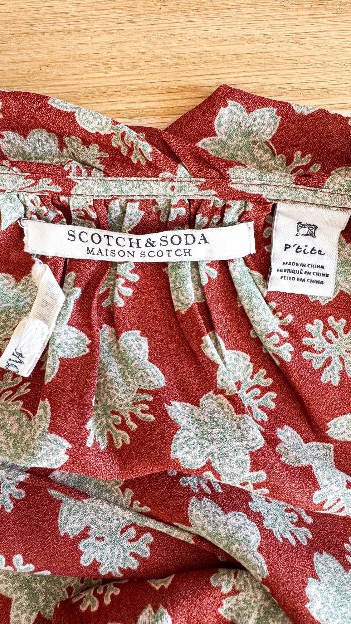 Robe Scotch & Soda P'tite rouge imprimée volantée taille XS très bon état