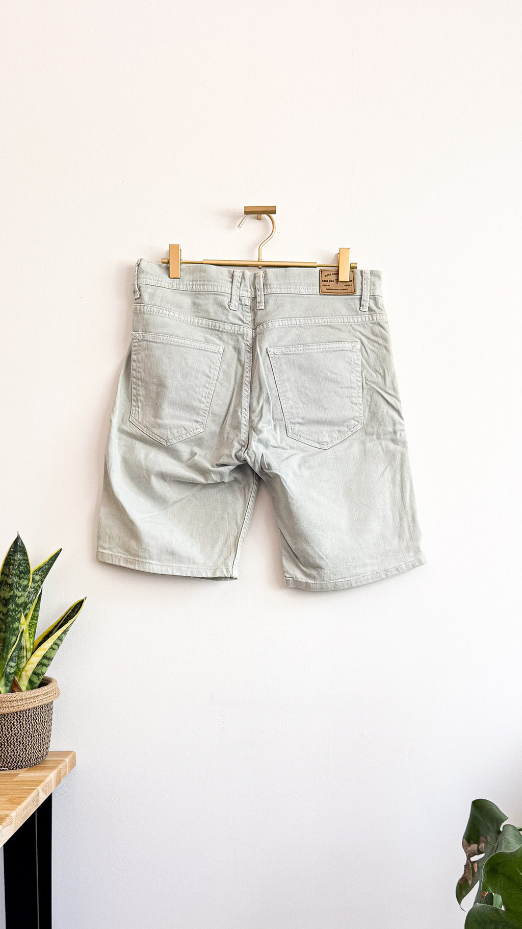 Short jean homme Zara Man taille 38 gris clair délavé bermuda