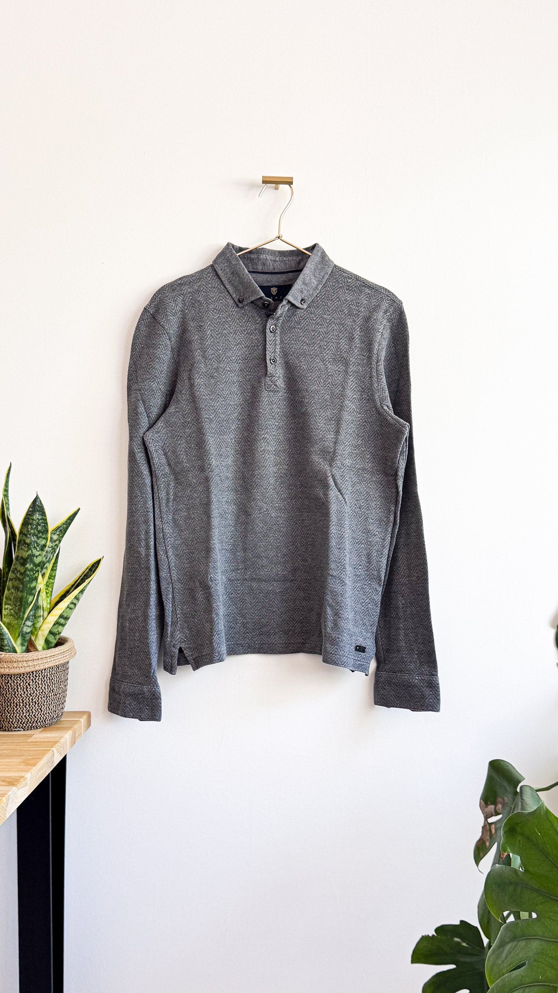 Polo manches longues IZAC taille S gris chiné jacquard chevron