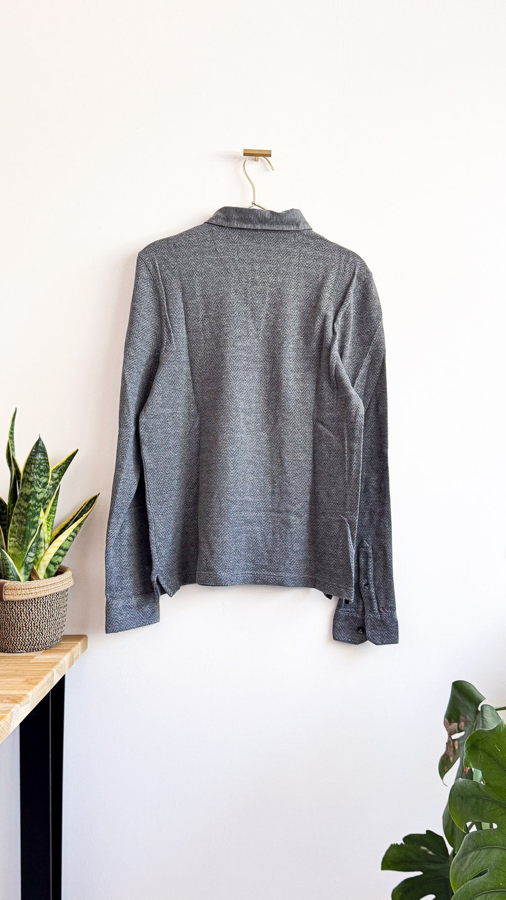Polo manches longues IZAC taille S gris chiné jacquard chevron