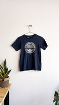 T-shirt bleu marine logo trèfle rond 8/9 ans - Adidas Originals