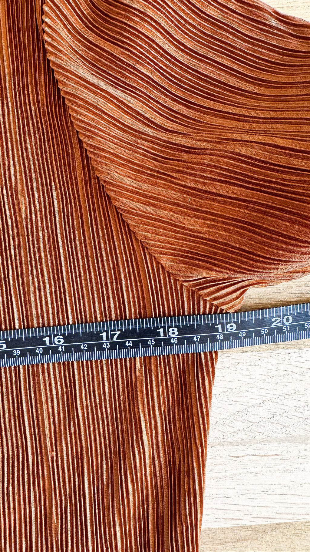 Chemise plissée Mango marron caramel manches courtes taille S