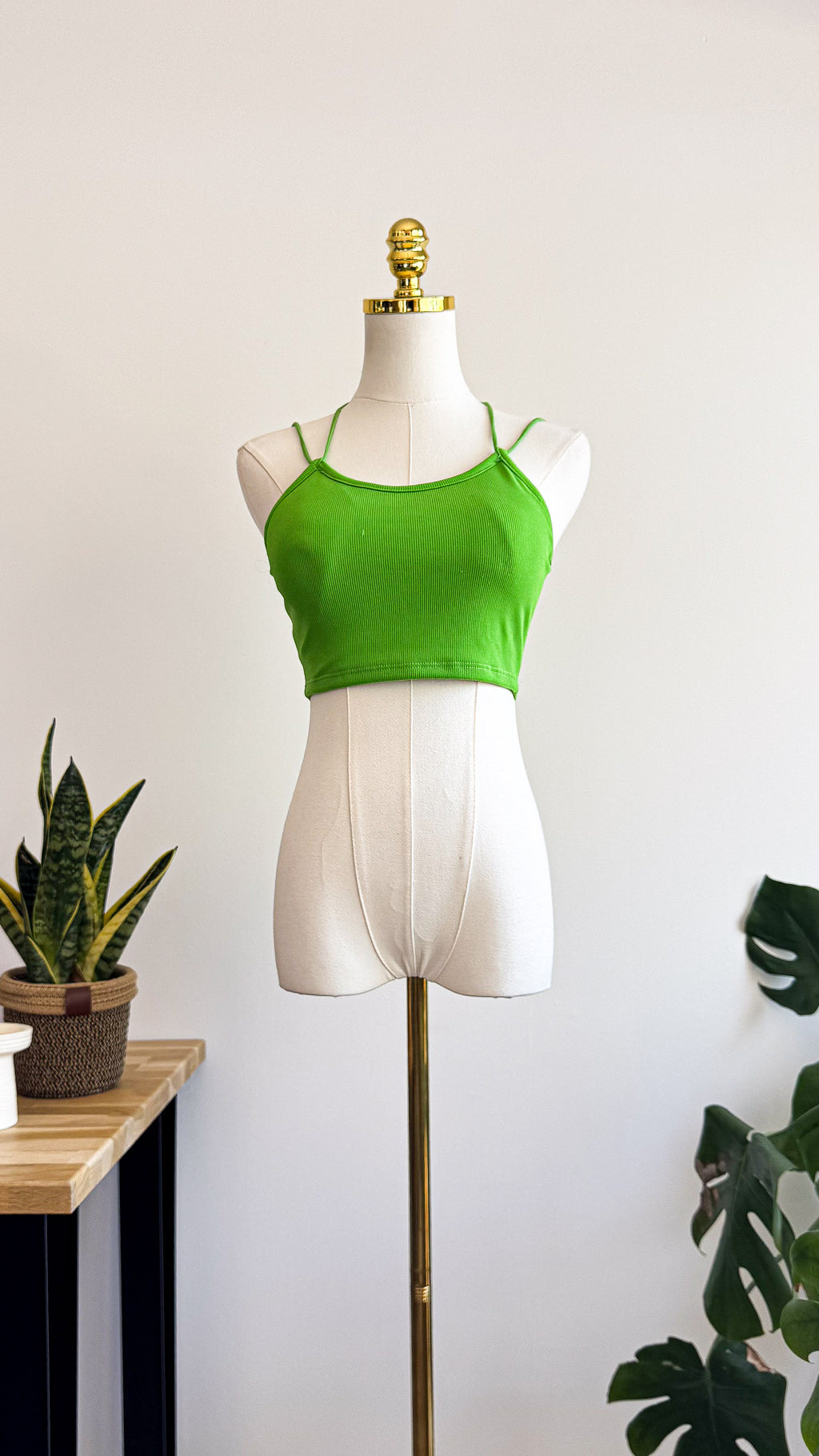 Crop top vert fluo côtelé avec coques taille XS/S