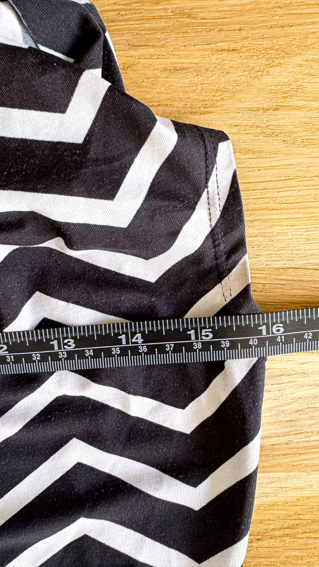 Débardeur Arkitect noir blanc zigzag col drapé taille S