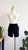 Short noir taillé tailleur poches zip XS - Cloothes