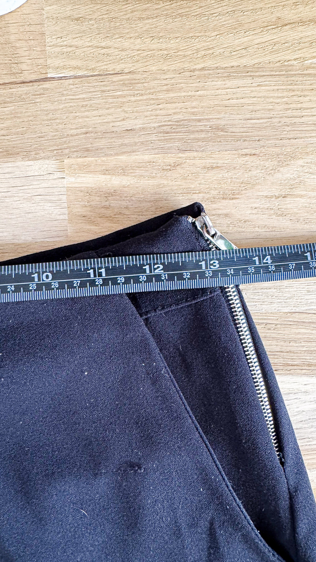 Short noir taillé tailleur poches zip XS - Cloothes