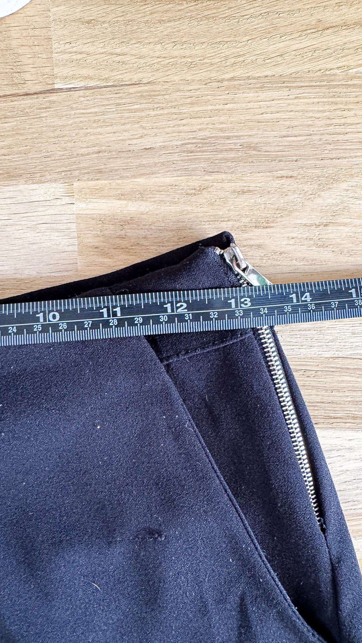 Short noir taillé tailleur poches zip XS - Cloothes