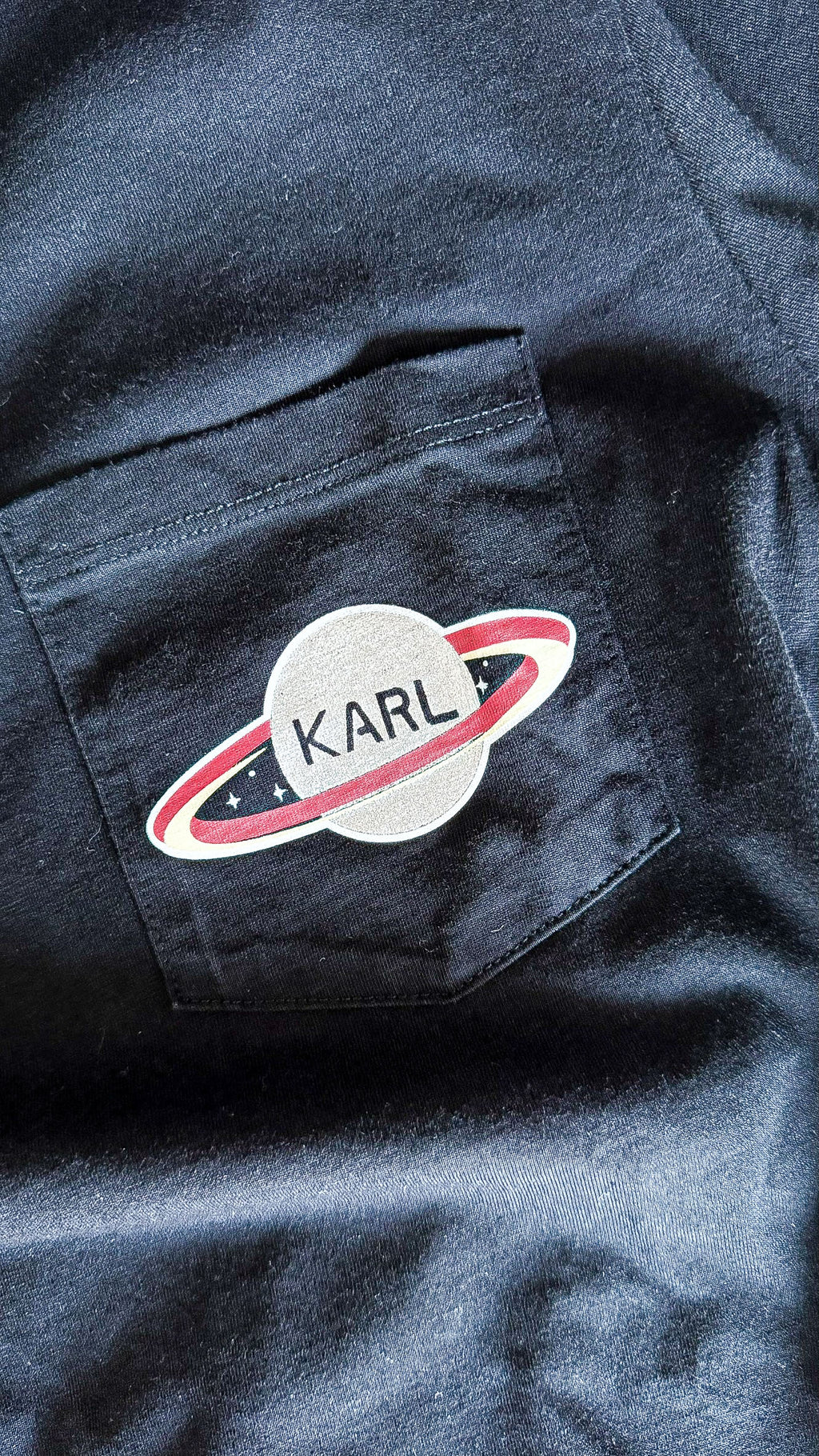 T-shirt Karl Lagerfeld noir logo poche imprimé coton taille L