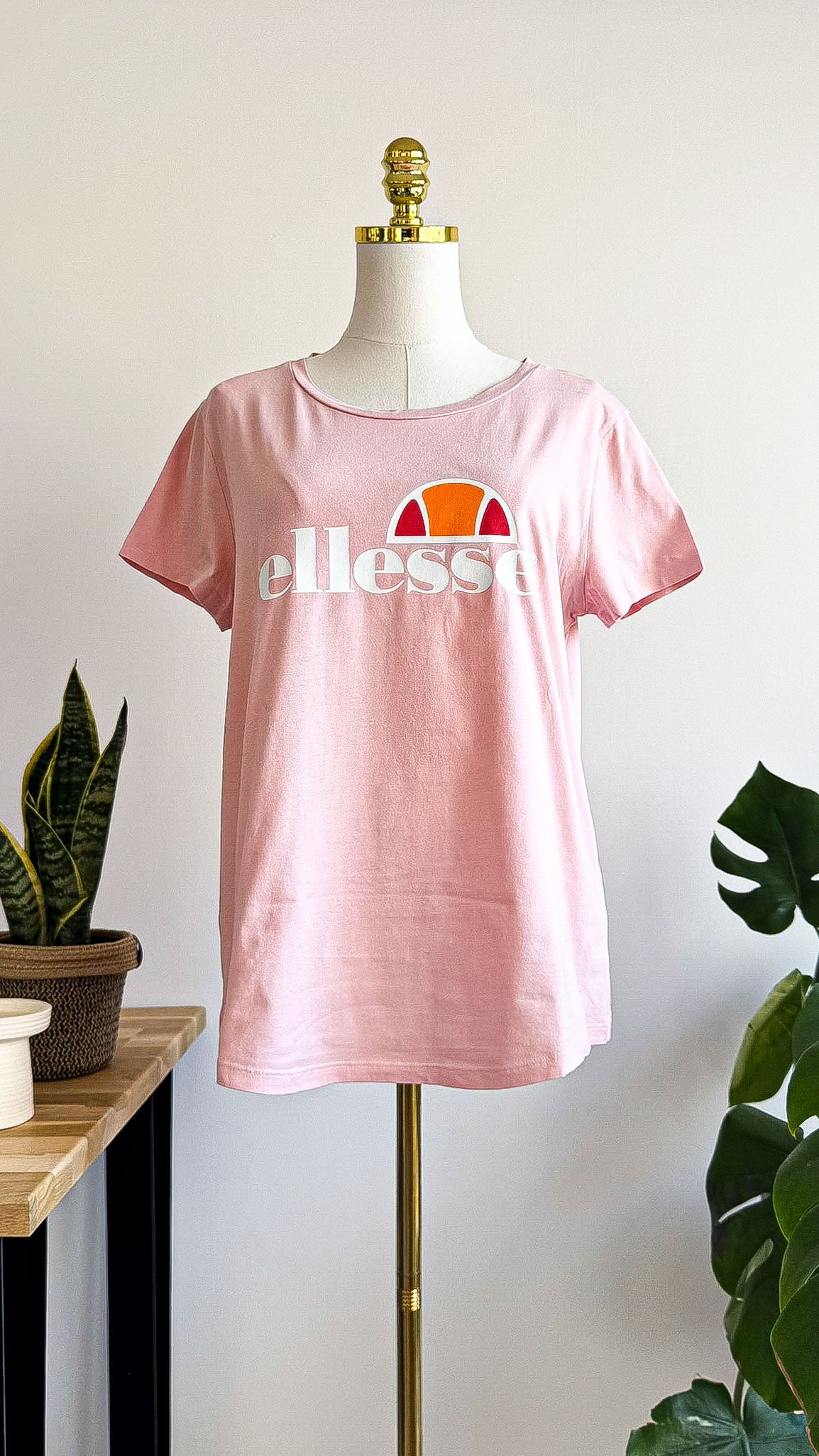T-shirt Ellesse rose coton logo devant manches courtes taille M