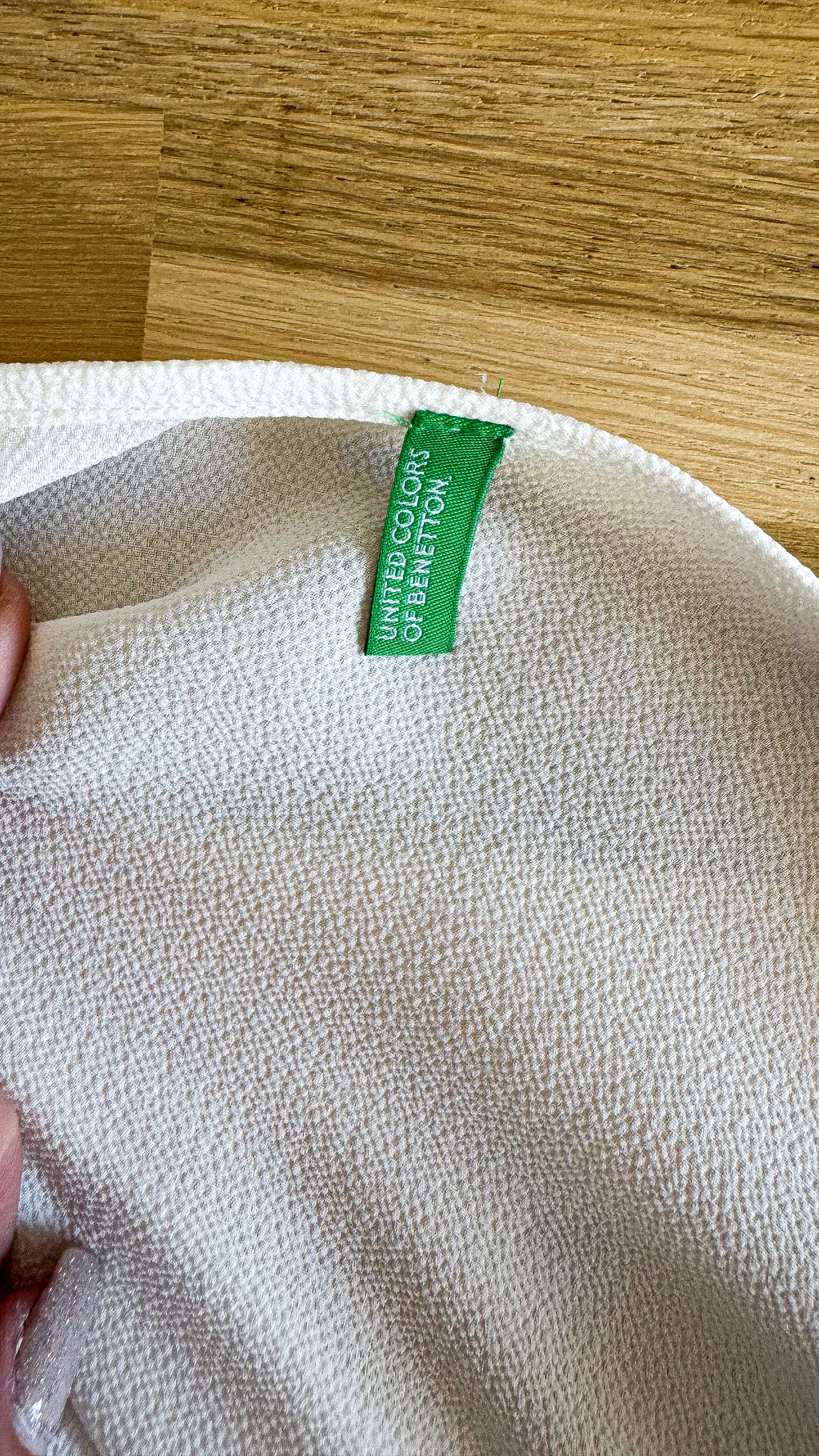 Blouse Benetton blanche fluide décolleté V manches volantées taille S