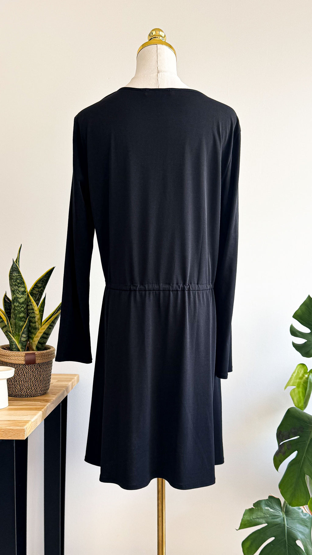 Robe basique noire cordon taille M - Mango