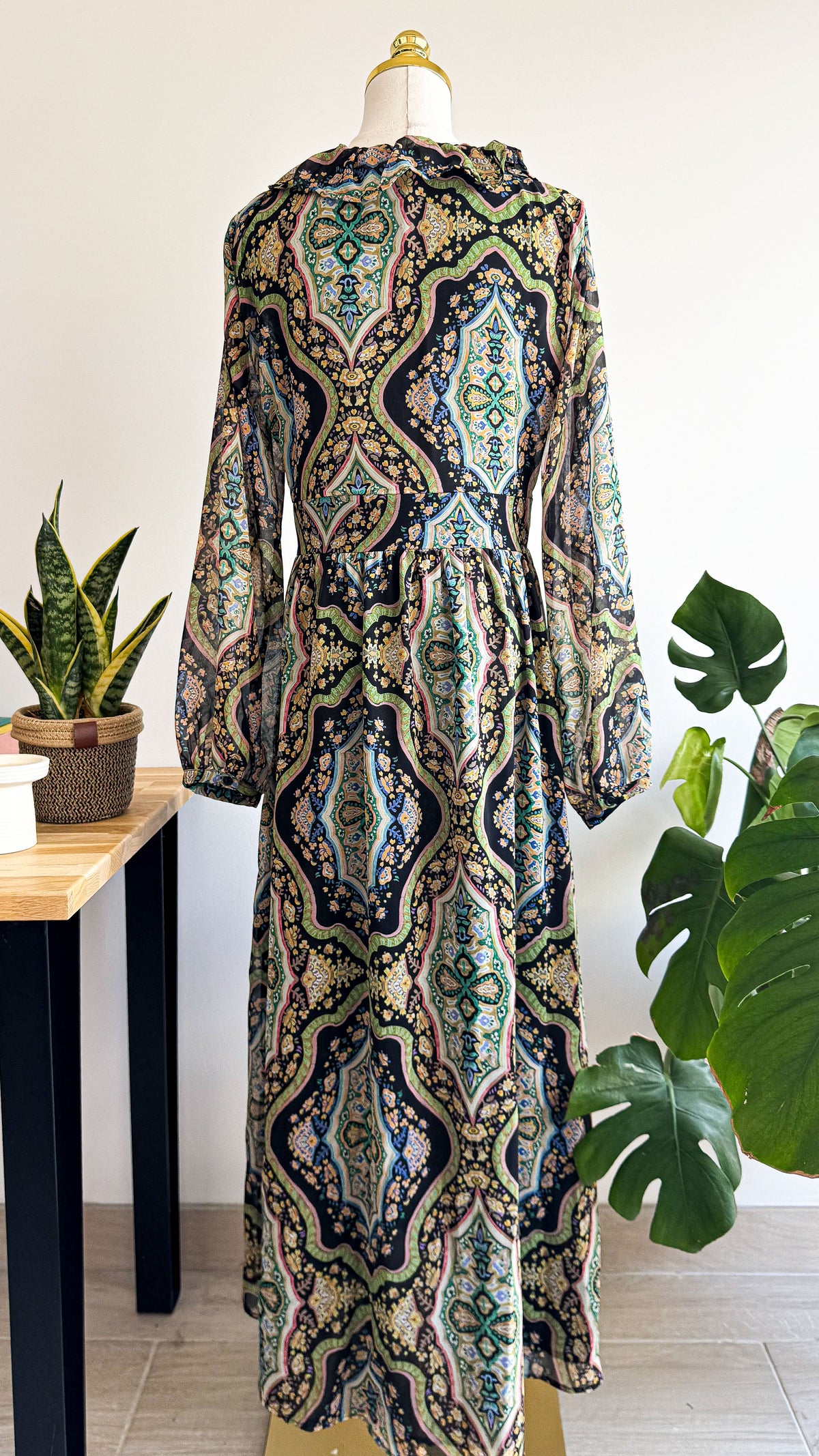 Robe longue motif cachemire col volanté M - Mango
