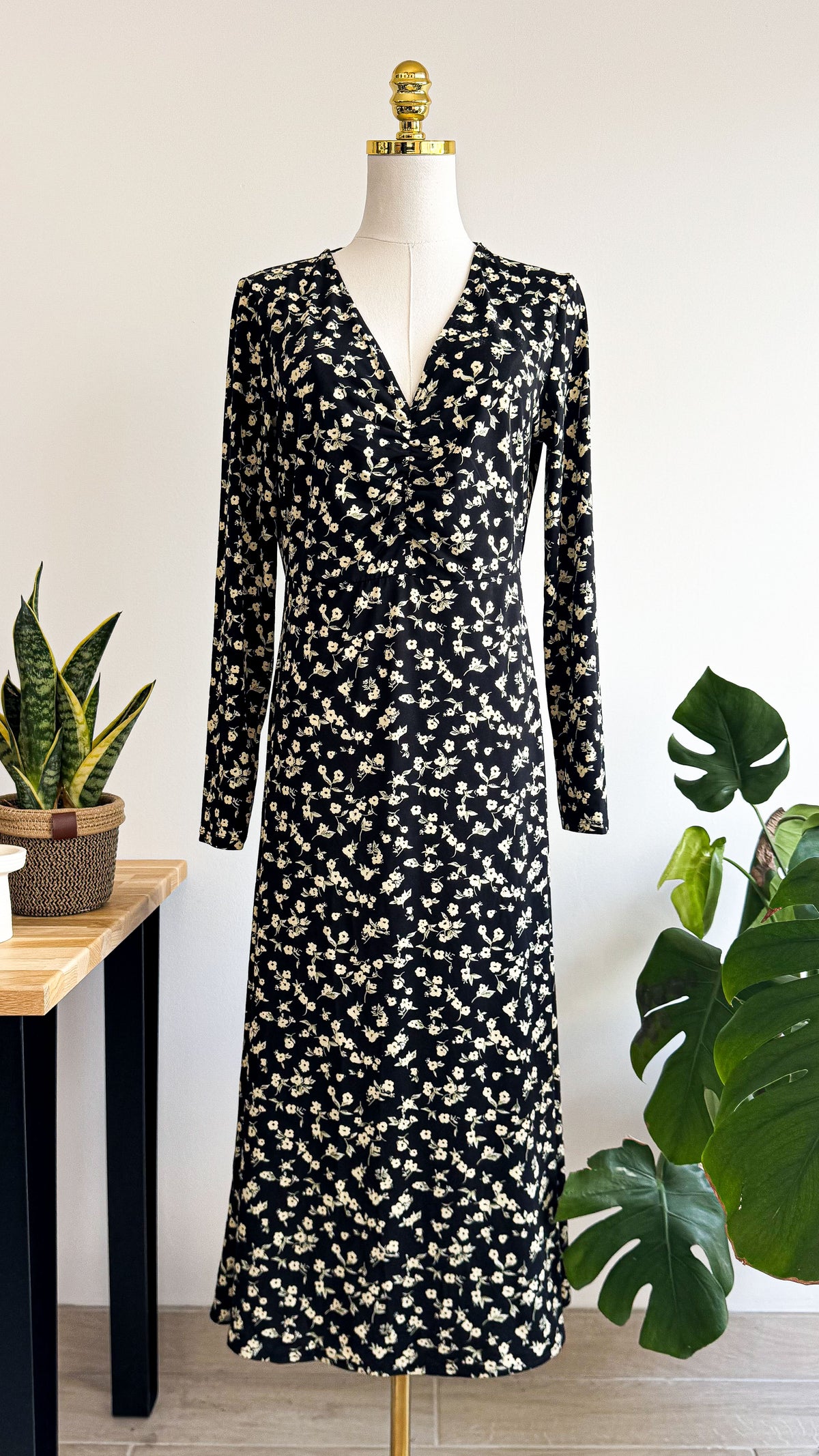 Robe longue fleurs noir/beige M - Mango