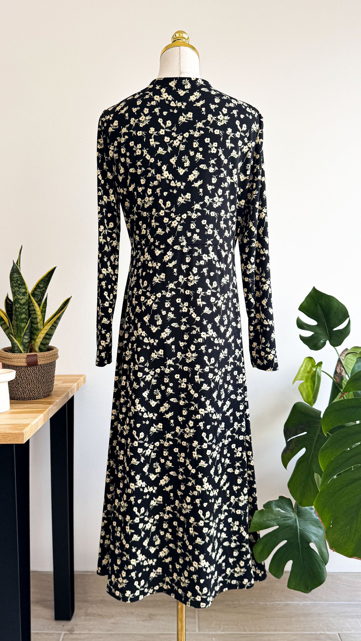 Robe longue fleurs noir/beige M - Mango