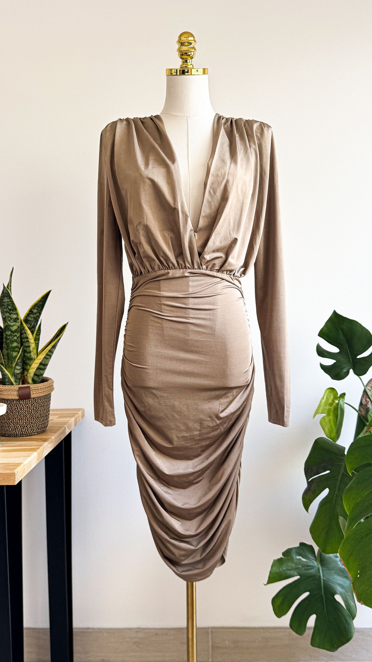 Robe moulante décolleté V drapée M - Shein