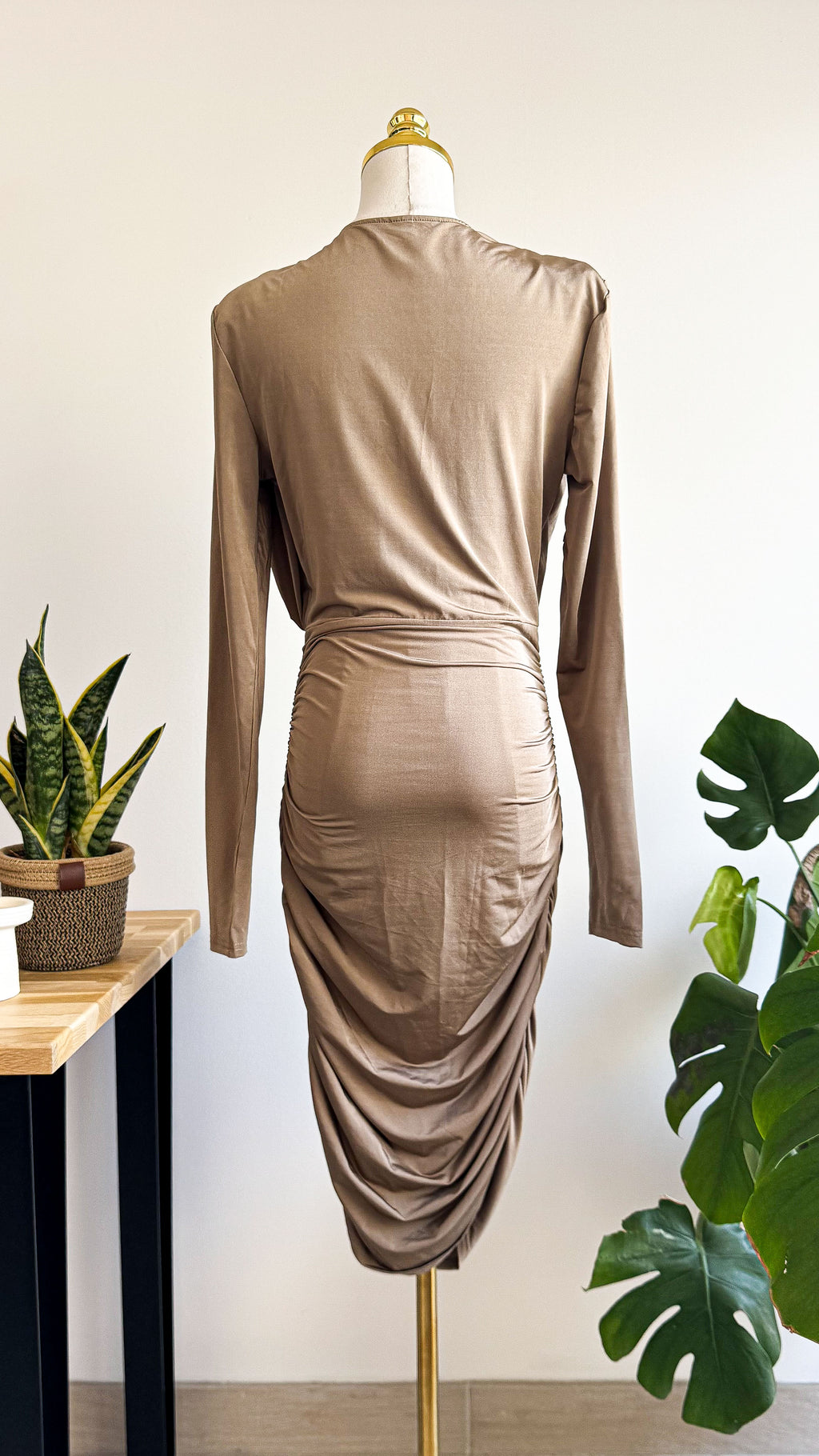 Robe moulante décolleté V drapée M - Shein