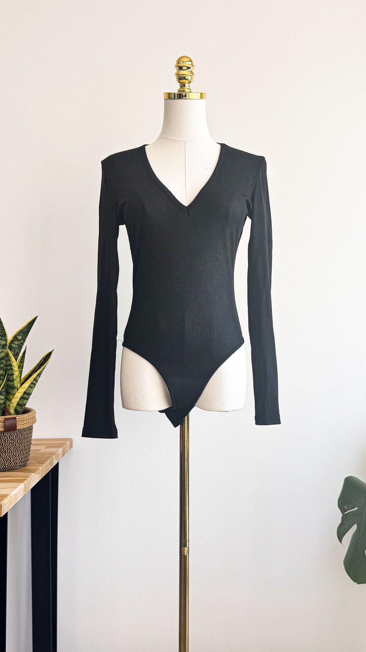 Body noir manches longues col V basique ajusté Shein taille M