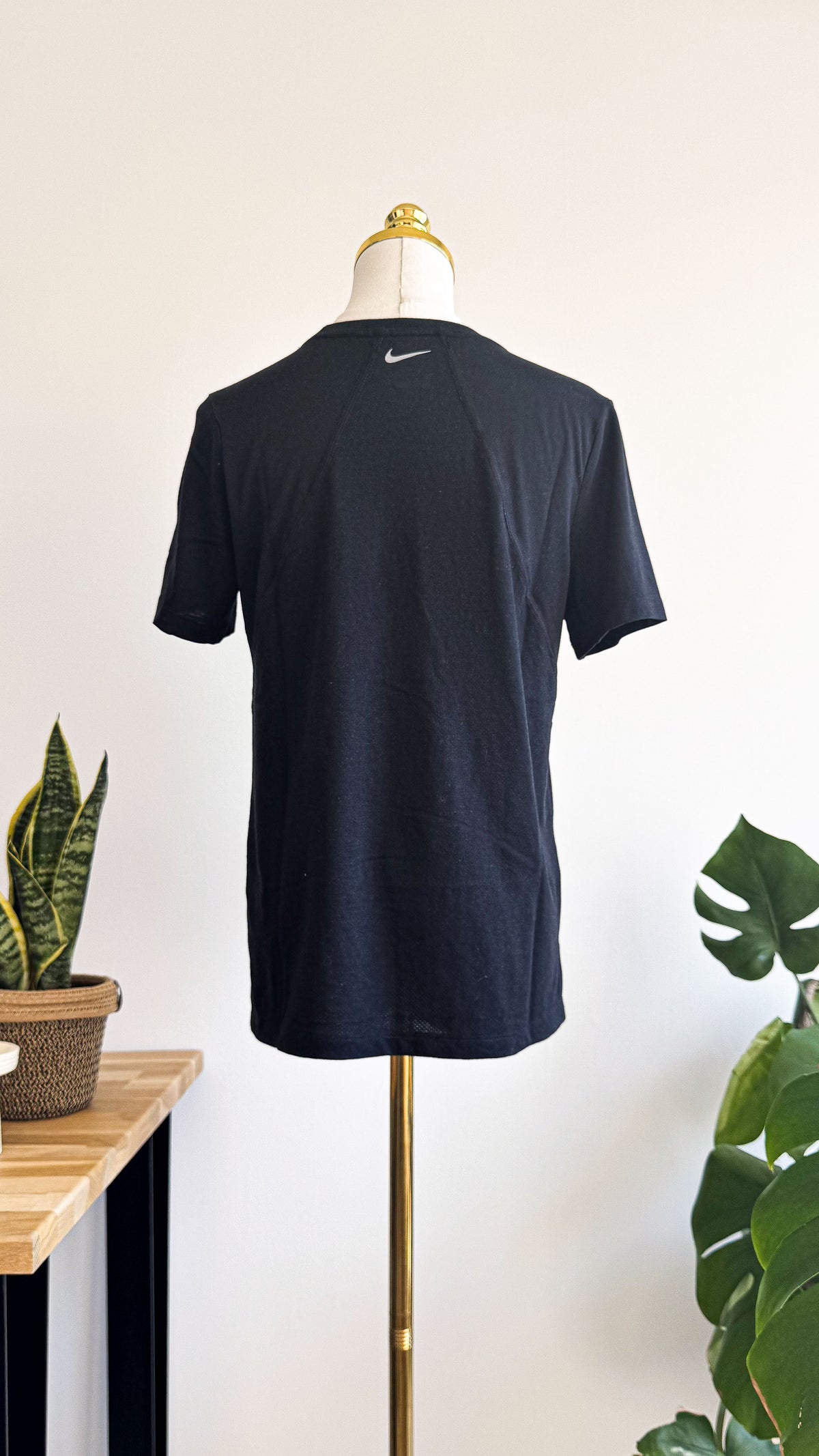 T-shirt Nike noir Dri-FIT logo Just Do It sport taille M