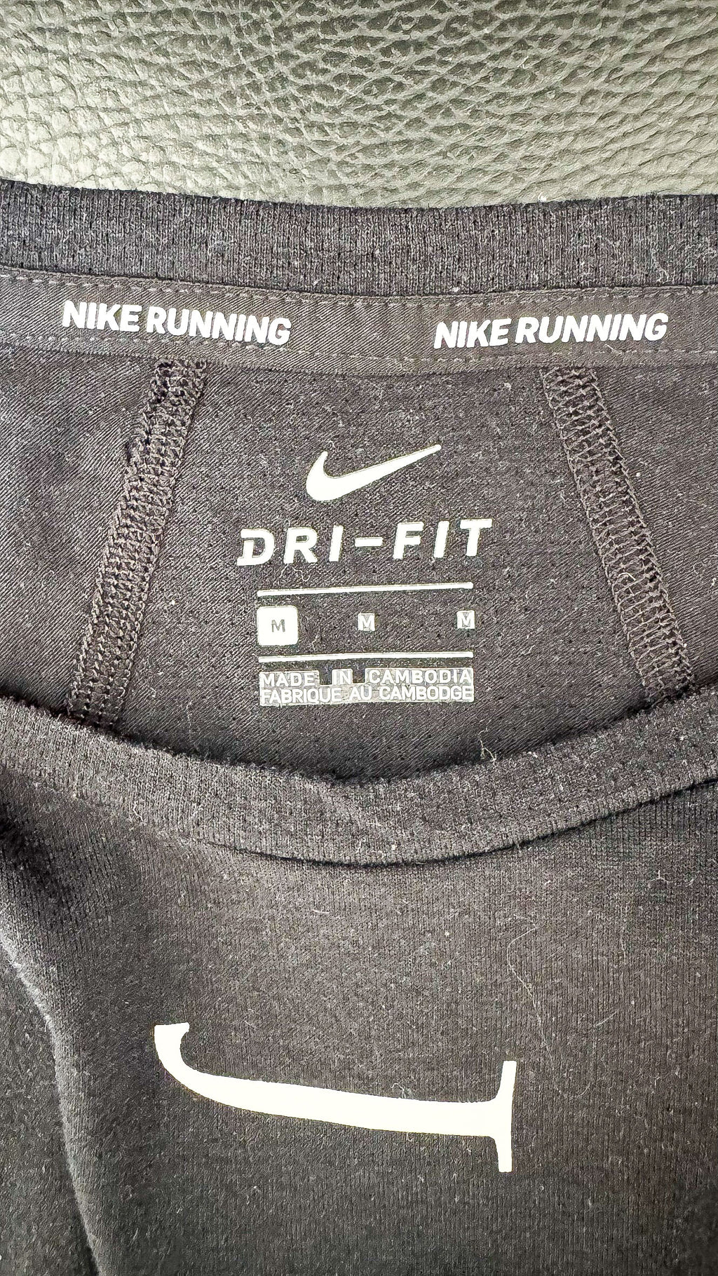 T-shirt Nike noir Dri-FIT logo Just Do It sport taille M