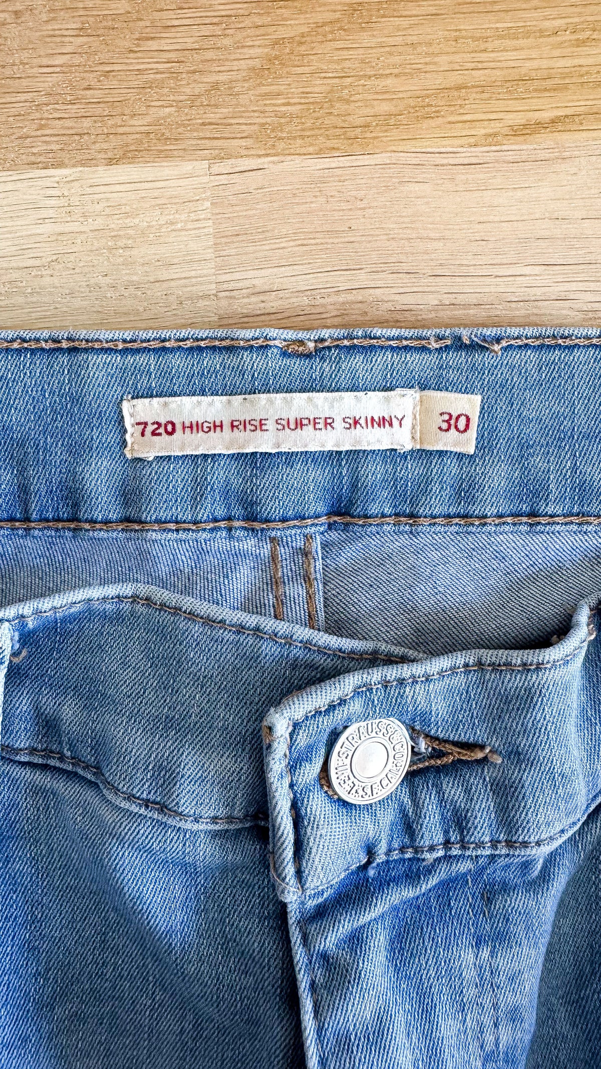 Jean Levi’s 720 super skinny taille haute W30 L32 bleu clair coupe slim