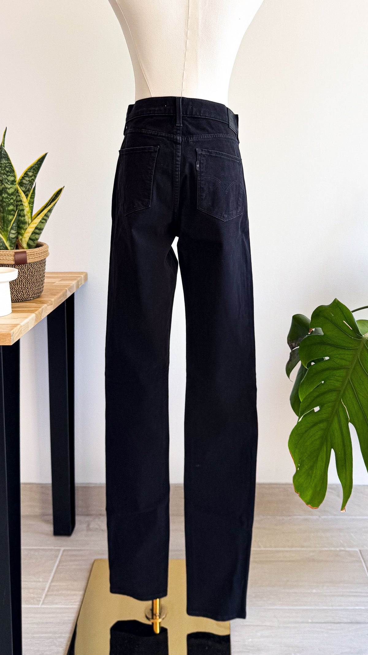 Jean Levi’s 311 shaping skinny noir taille W30 L34 coupe ajustée