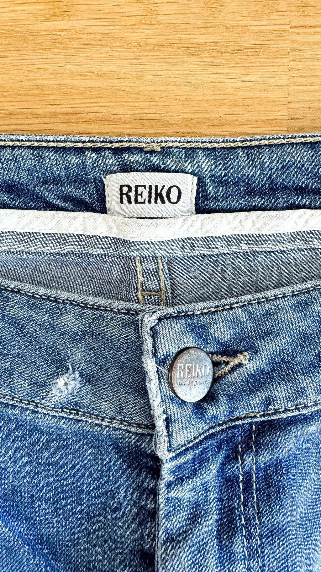 Jean droit délavé destroy fentes 27 (~36) - Reiko