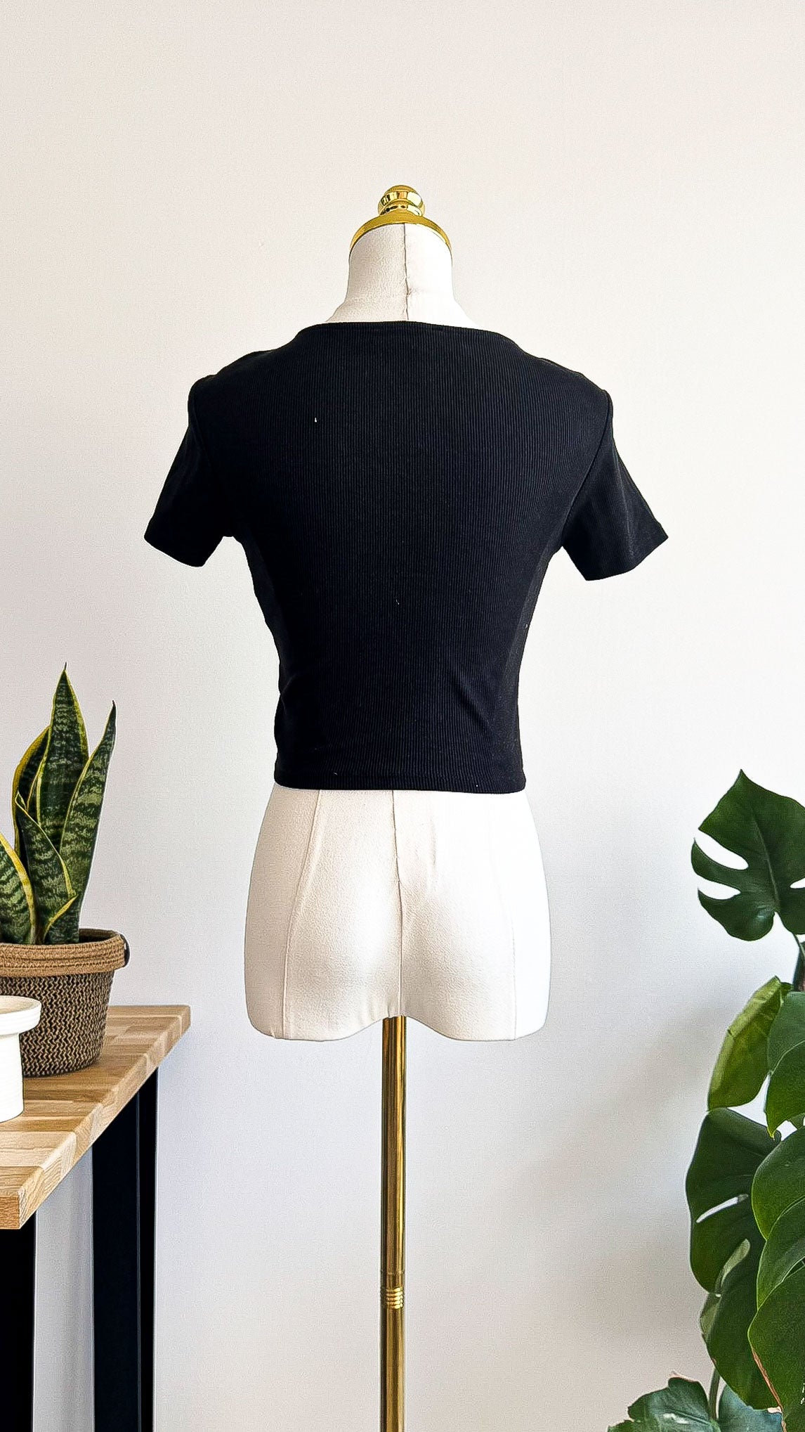 Crop top Zara noir froncé ajustable coton côtelé taille M