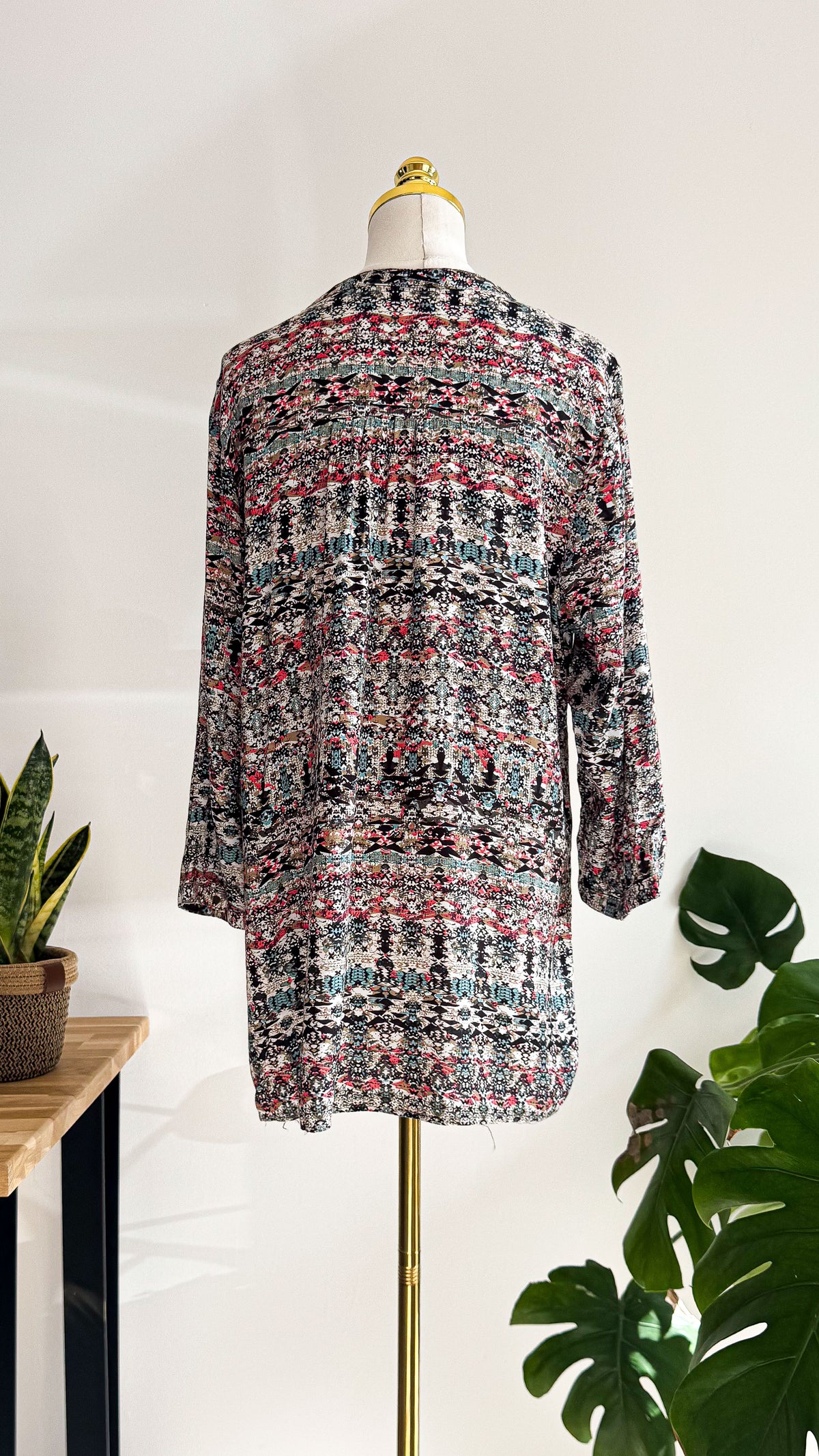 Blouse fluide imprimé multicolore manches longues grande taille 48/50
