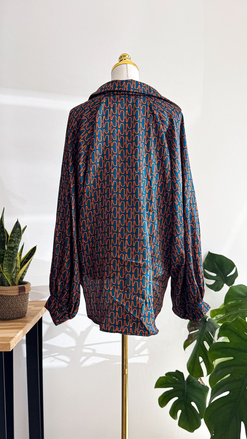 Blouse Remix imprimé graphique bleu orange fluide grande taille unique grande taille