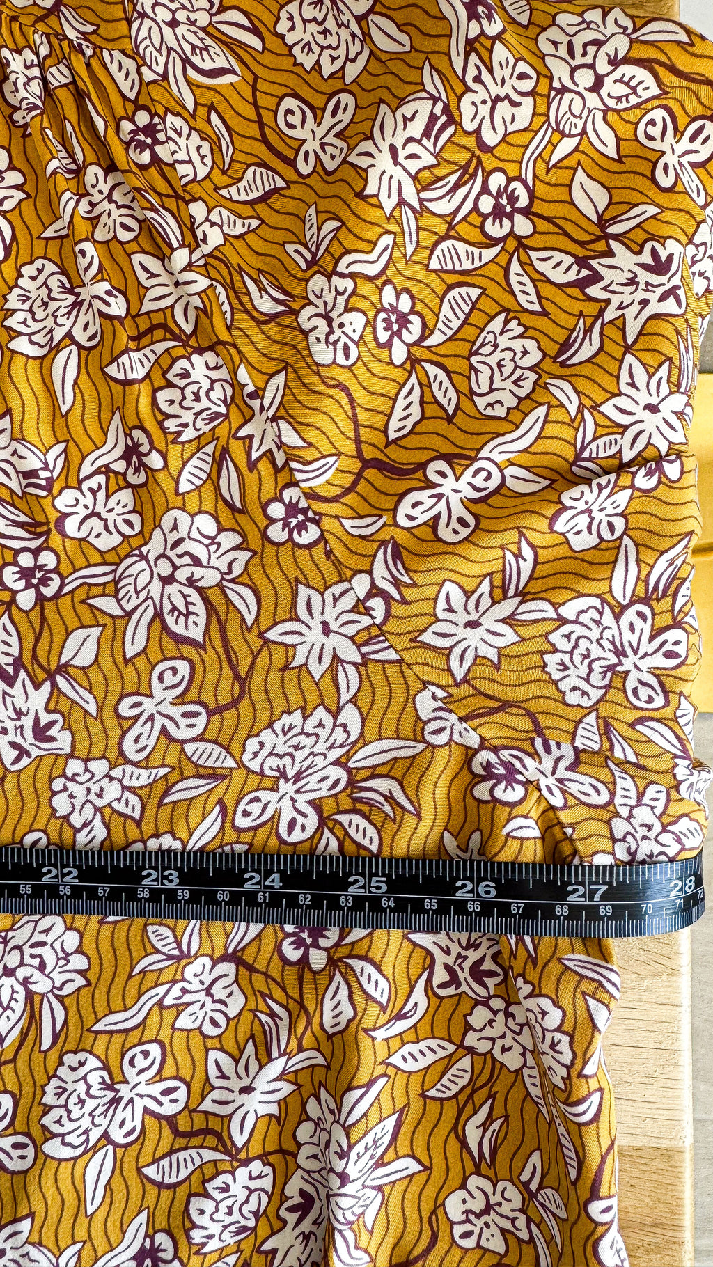 Blouse imprimée moutarde fleurie Gémo T54 fluide