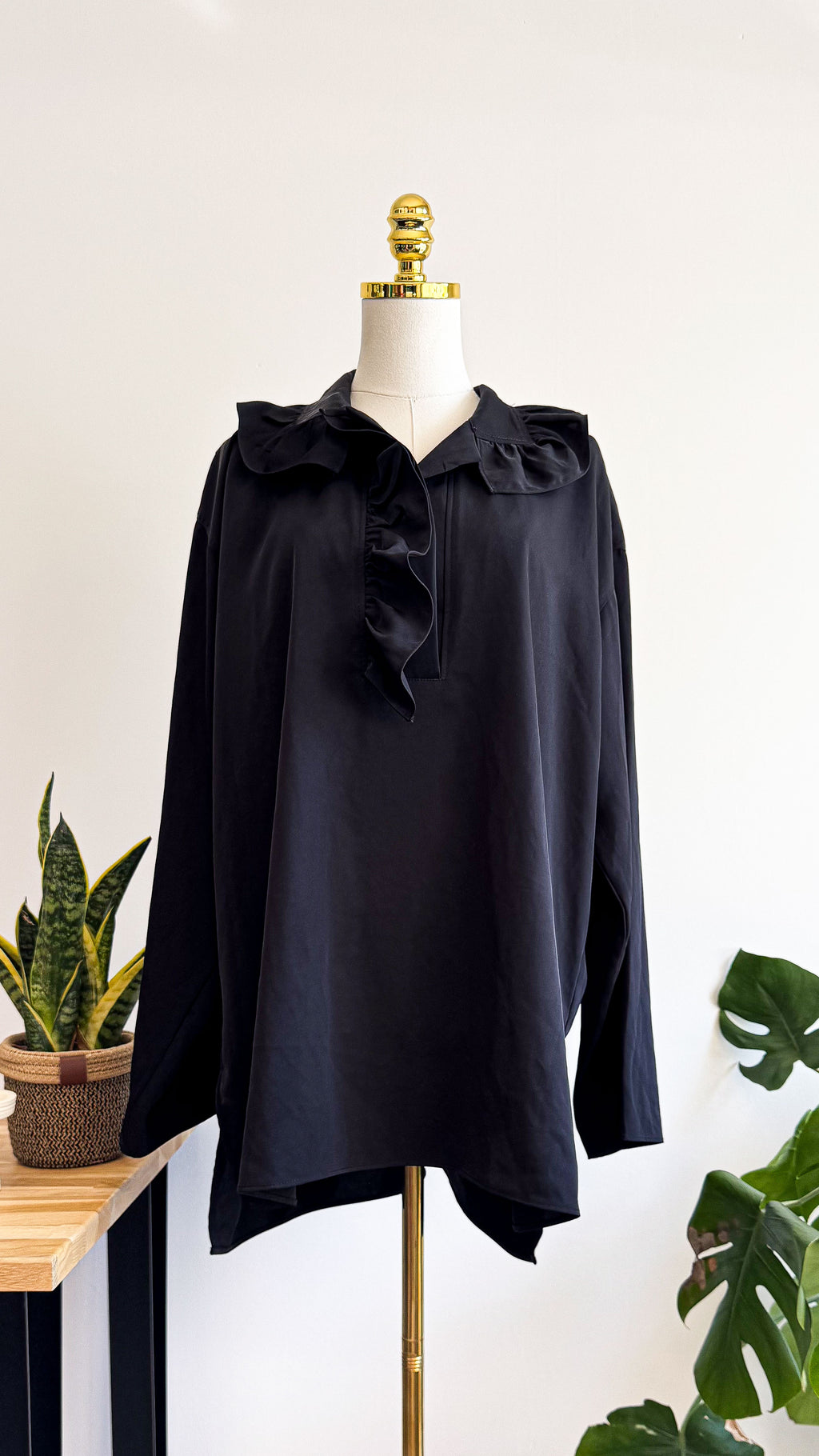 Blouse noire  H&M volant oversize fluide taille M