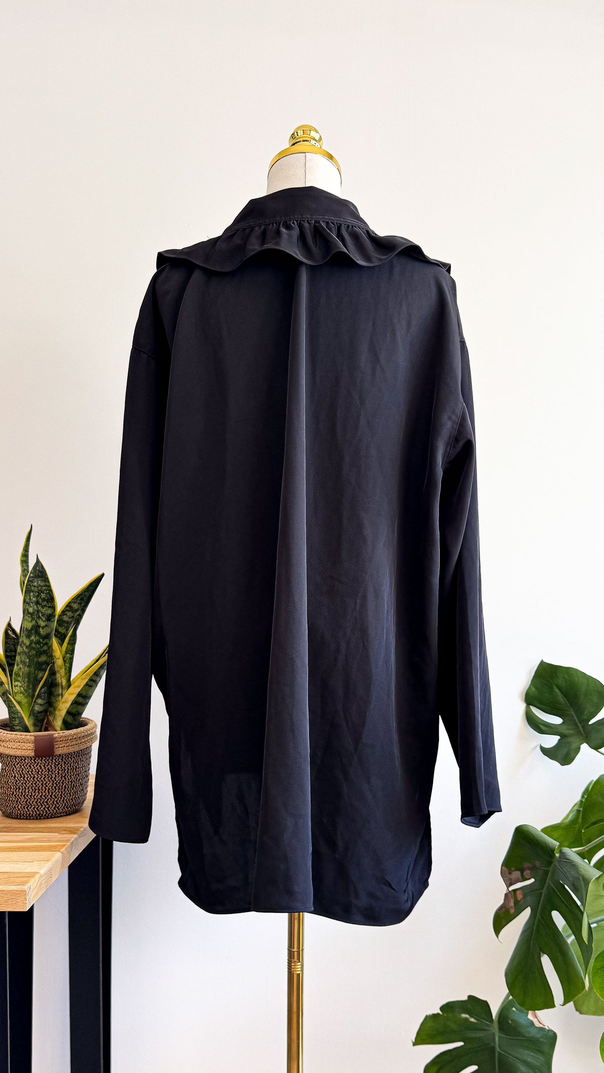 Blouse noire  H&M volant oversize fluide taille M