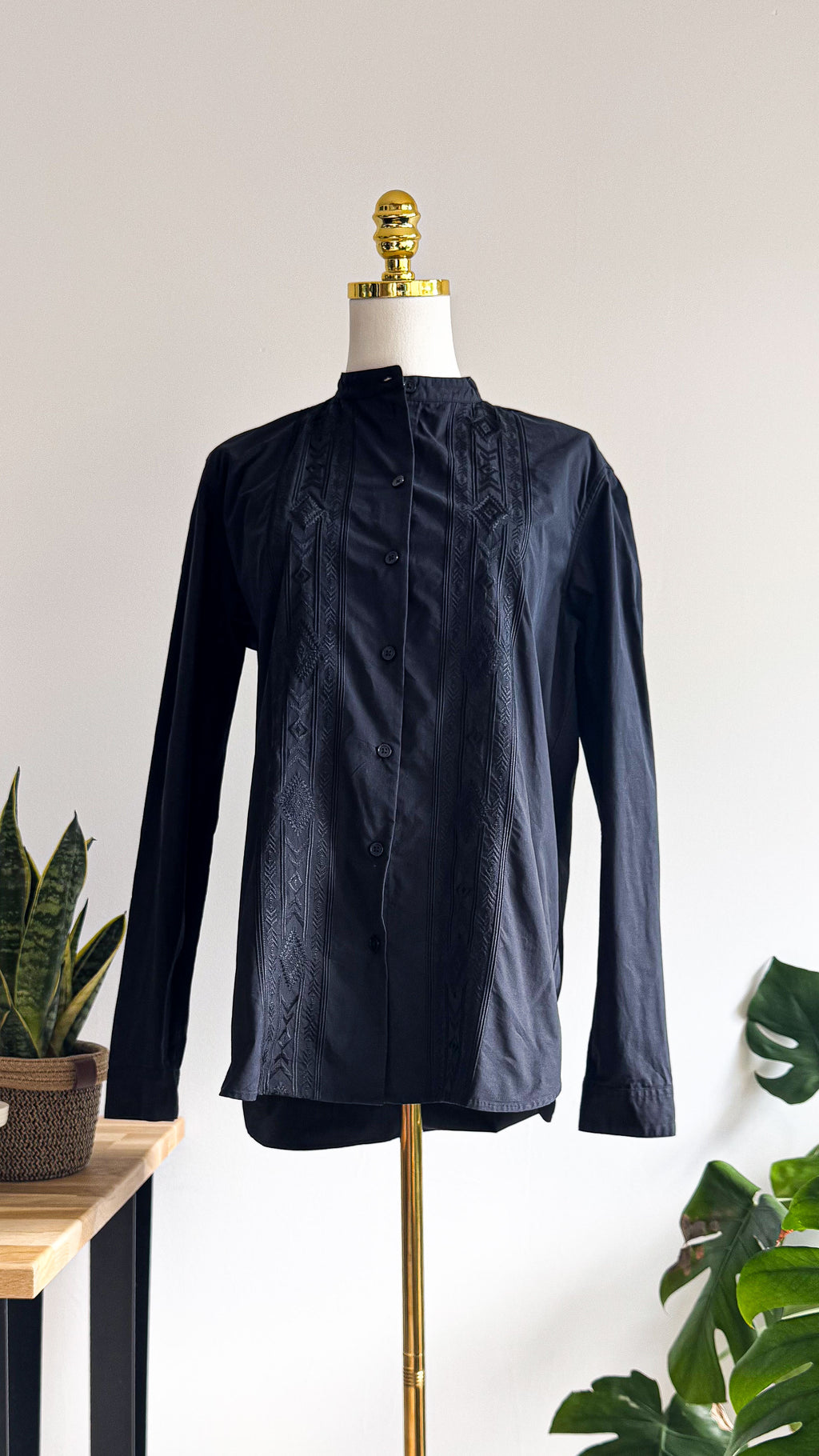 Chemise The Kooples noire brodée coton taille 40 chic