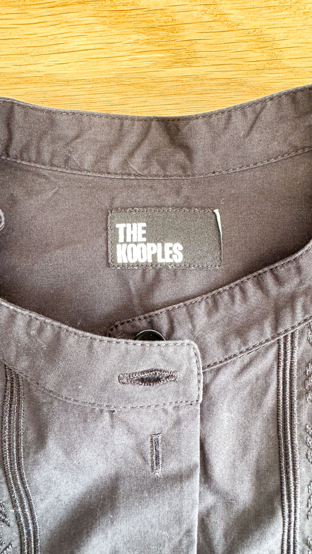 Chemise The Kooples noire brodée coton taille 40 chic